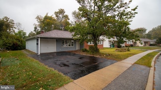 2949 Stoney Creek Rd, Norristown, PA 19401