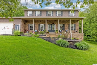 15027 King Rd, Howard, OH 43028