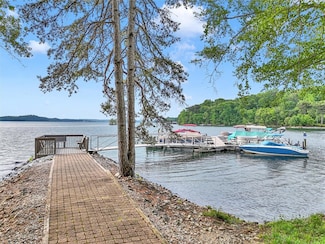 3 Harbour View Dr, Salem, SC 29676