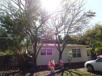 10020 Dominican Dr, Cutler Bay, FL 33189