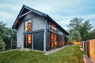 890 Bald Mountain Rd, Austerlitz, NY 12017