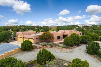 61 Paseo Del Antilope, Santa Fe, NM 87506