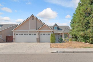4062 W Fender Ave, Fresno, CA 93722
