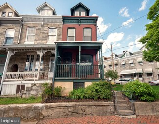 1345 Muhlenberg St, Reading, PA 19602