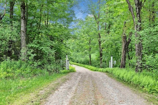 420 Peterborough St, Jaffrey, NH 03452