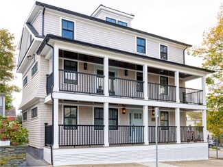 7 Dearborn St Unit 2, Newport, RI 02840