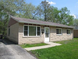 733 Union Dr, University Park, IL 60484