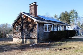 147 Eastern Ave, Essex, MA 01929