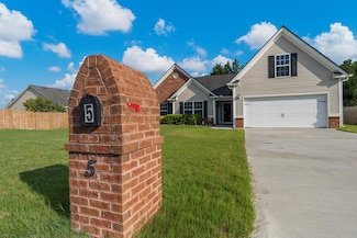 5 Springwood Dr, Phenix City, AL 36870