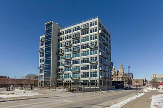 120 SW 5th St Unit 106, Des Moines, IA 50309