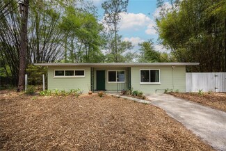 1304 NE 16th Place, Gainesville, FL 32609