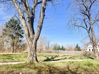 3561 Lovett St, Detroit, MI 48210