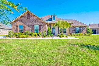 9525 Camberwell Dr, Fairhope, AL 36532