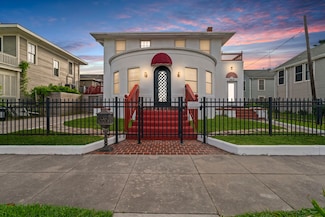 1919 Rosenberg St, Galveston, TX 77550