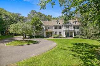 124 Princess Pine Ln, Fairfield, CT 06824