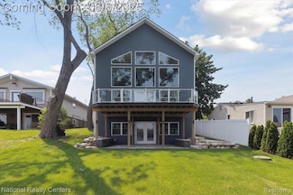 6130 Bullard Rd, Fenton, MI 48430