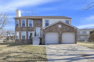 1351 Stanwix Ct, Columbus, OH 43223