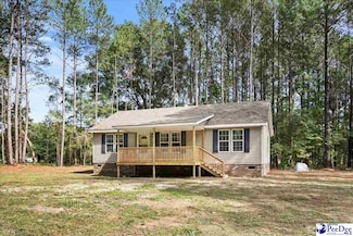 1025 Creekside Dr, Hartsville, SC 29550