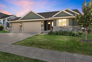 4461 Luke Dr, Iowa City, IA 52246