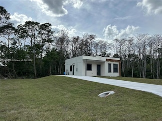 5005 Gramercy Rd, Labelle, FL 33935