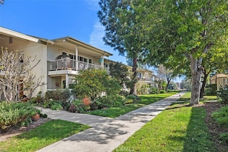 15 Via Castilla Unit Q, Laguna Woods, CA 92637