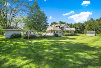 5110 NE River Rd, Sauk Rapids, MN 56379