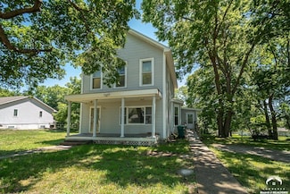 925 Frazier St, Valley Falls, KS 66088