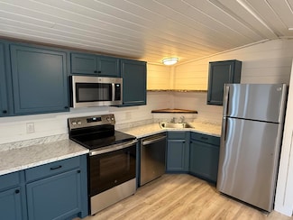 21 Stetson Rd E, Levant, ME 04456