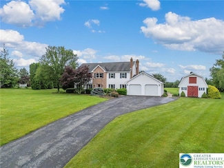 1151 Marfield Dr, Nazareth, PA 18064