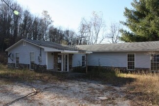 132 Hinch Rd, Crab Orchard, TN 37723