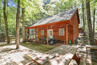 529 Strawberry Ln, Augusta, WV 26704