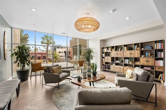 355 N Cleveland St Unit 211, Oceanside, CA 92054