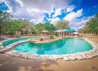 18120 E Interstate 10, Luling, TX 78648