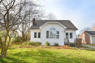 87 Ridgewood Dr, Rochester, NY 14622