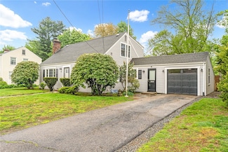 20 Algonquin Rd, Rumford, RI 02916