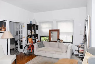 2 E 75th St Unit 5C, New York, NY 10021