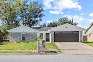 1237 N Knowles Dr, Fort Worth, TX 76179