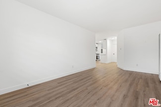 1743 9th St Unit 2, Santa Monica, CA 90404