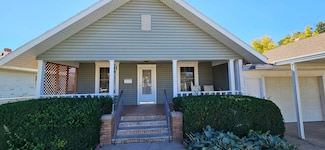 210 W 2nd St, Ogallala, NE 69153