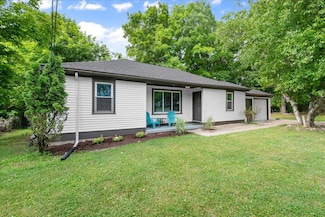 2610 32nd St SE, Grand Rapids, MI 49512