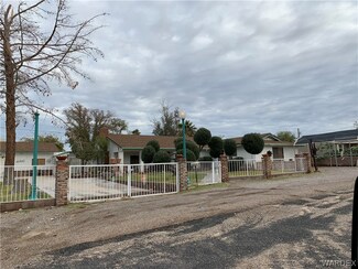4561 E Monarch Dr, Topock/Golden Shores, AZ 86436