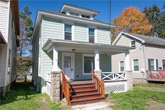 13 Liberty St, Walton, NY 13856