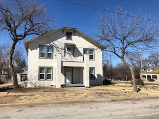 502 Cottonwood St Unit 1, Coleman, TX 76834