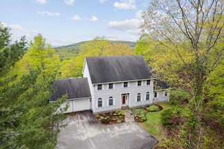 126 Primrose Ln, Hartford, VT 05047