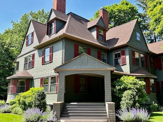 8 Traill St, Cambridge, MA 02138