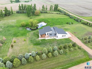 48503 256th St, Garretson, SD 57030