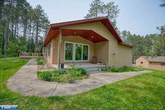 9220 Biss Rd, Britt, MN 55710