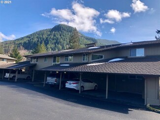 68670 E Fairway Estates Rd, Mount Hood Village, OR 97067