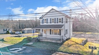 4 Hope Dr, Covington Township, PA 18424