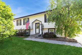 6113 SE 3rd St, Des Moines, IA 50315